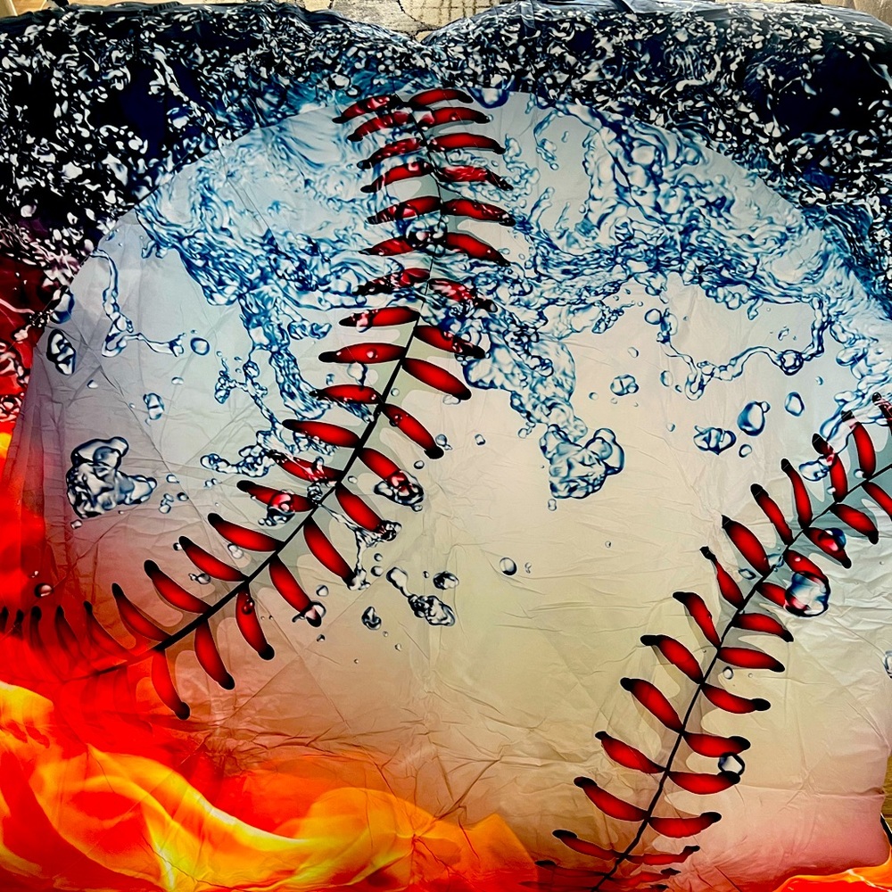 Baseball comforter and two pillow cases